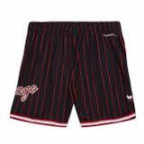 Mitchell &amp; Ness shorts Chicago Bulls City Collection Mesh Short black/red