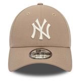 Šiltovka New Era 9FORTY Adjustable Cap New York Yankees League Essential Brown Beige