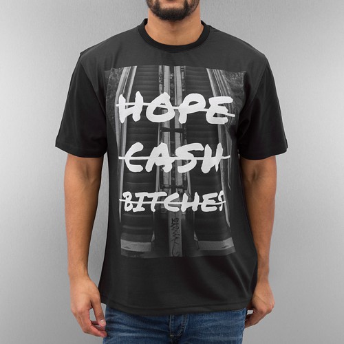 E-shop Dangerous DNGRS Hope Cash Bitches T-Shirt Black - S