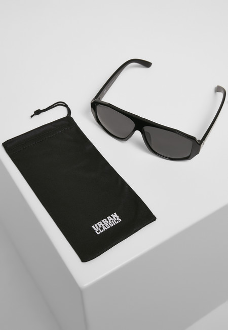 E-shop Urban Classics 101 Sunglasses UC black/black - UNI